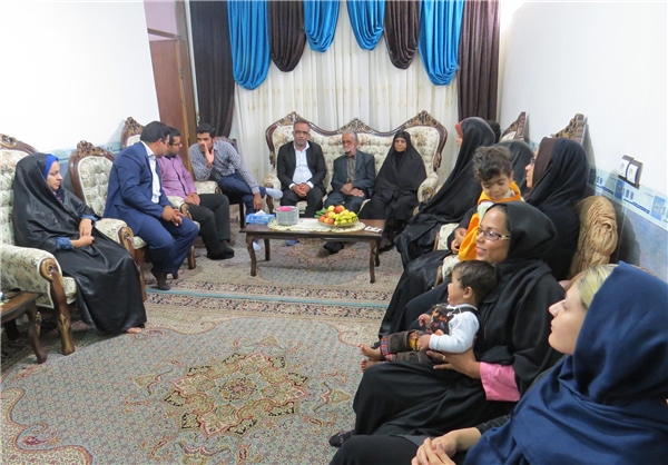 کشاورز ریگانی عاقبت بخیرشد/ 10فرزند معلم تقدیم به جامعه