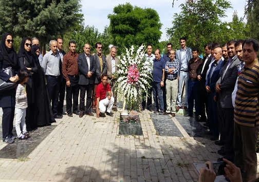 یادی از شادروان کریم مومنی