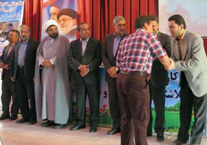 تجليل از كارگران نمونه شهرستان نايين