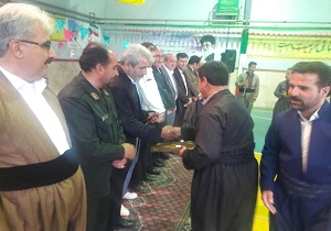 از معلمان نمونه و پیشکسوتان فرهنگی باینگان تجلیل شد