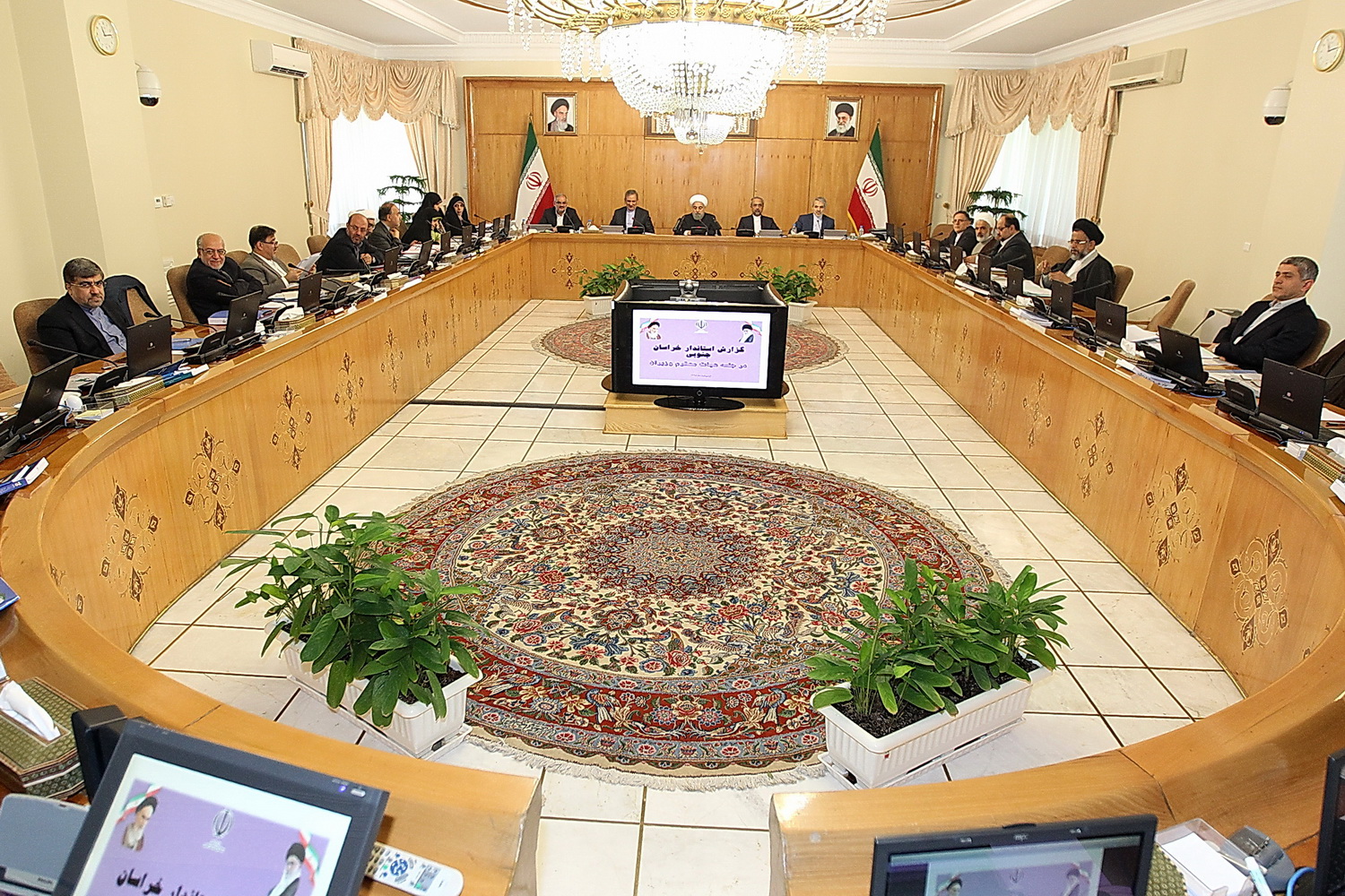 هیات وزیران زمینه فعالیت بنگاه&zwnj;های کوچک و متوسط صنعتی، کشاورزی و خدماتی را تسهیل کرد