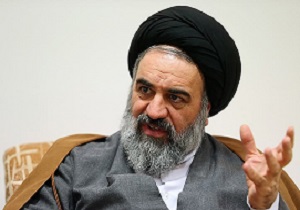 نماینده ولی فقیه در استان کردستان:
کاربردی کردن علوم در بخش‌های مختلف از الزامات تحقق اقتصاد مقاومتی است
