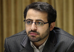 «کتاب» فاضل نظری پر فروش شد