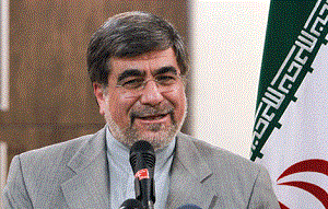 به اصفهانی بودن خود افتخار می‌کنم