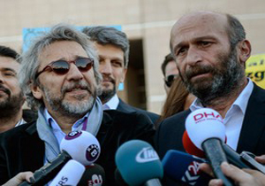 دو روزنامه نگار اپوزیسیون در ترکیه محکوم به حبس شدند