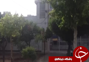 شهروند خبرنگار: هدررفت آب در یکی از شعب بانک ملی! + فیلم