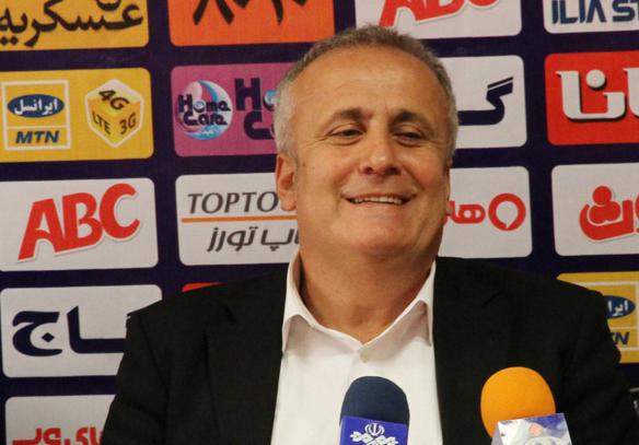 توپالیدیس: بازیکنانم به ماندن در لیگ ایمان دارند