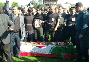 آیین تشییع پیکر مهرداد اولادی در قائمشهر آغاز شد