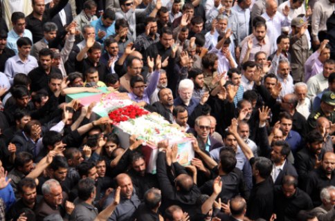 پیکر شهید محمد پازوکی&zwnj;طرودی در سمنان تشییع شد+ تصاویر