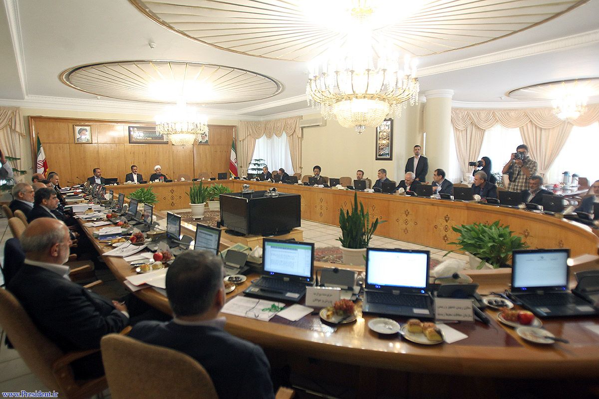 خبرسازی در مورد انتصاب سفیر جدید ایران در فرانسه کذب محض است