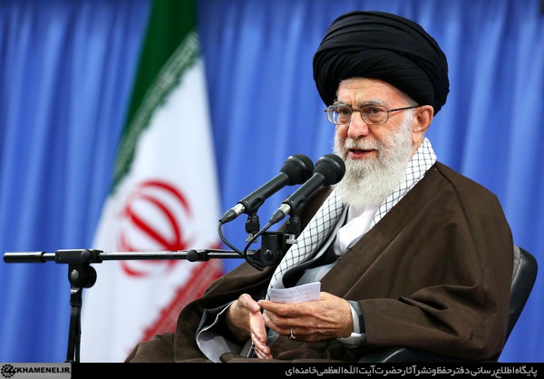 اولین کسی که نقش زن در انقلاب را فهمید