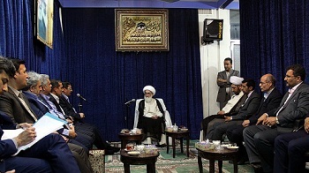 بانک ها با ایجاد تبصره به عمل رباخواری مشغول هستند