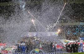 جشن قهرمانی لیگ برتر بعد از اذان مغرب