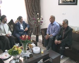 تجلیل از خانواده شهدا و جانبازان در ساوه