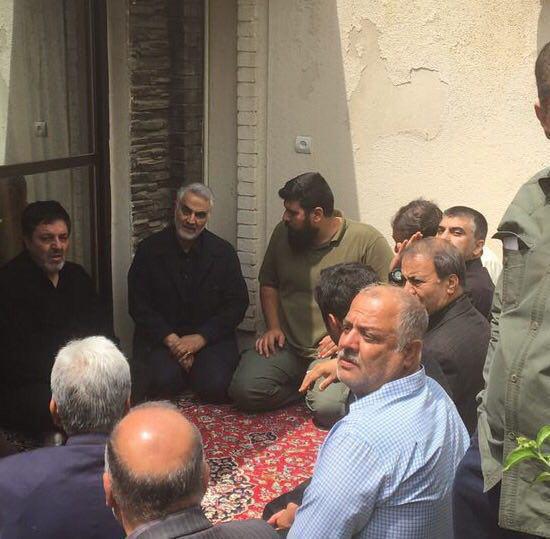 سردار قاسم سلیمانی در منزل مرحوم سردار ناظری