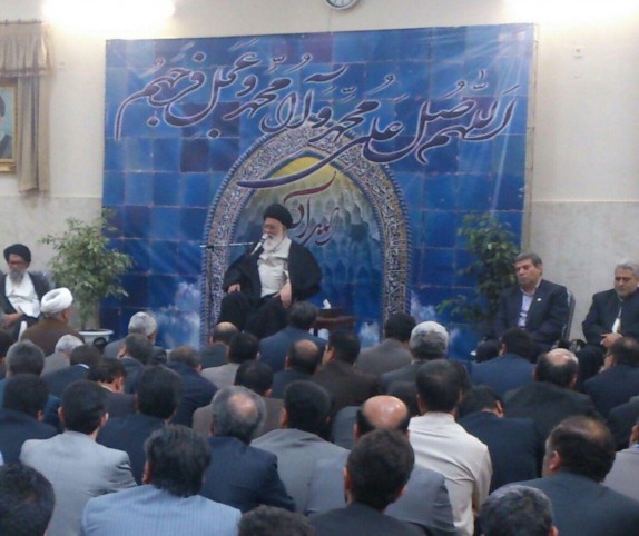 تعلیم و تربیت در کشور ما نبایدنسخه خارجی داشته باشد
