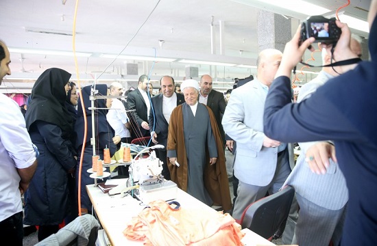ایران مثل خورشید در منطقه می&zwnj;درخشد/ دنیا بیشتر از ما به برجام نیاز دارد