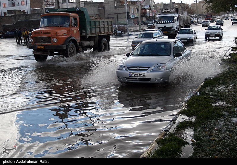 بارش تگرگ و باران در همدان