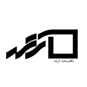اینجا نقاشی و عکس تلفیق شده‌اند