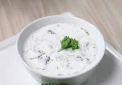 مصرف  هم زمان ماست و میوه های ترش ممنوع