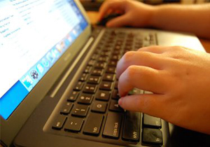 عرضه کتاب الکترونیکی باعث ترویج کتابخوانی می‌شود