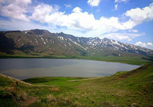 تصاویری زیبا از دریاچه نئور + فیلم