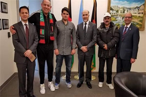 پدر و پسر ورزشکار، پیام صلح افغانستان را به سازمان ملل رساندند