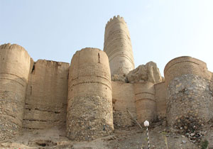 قلعه منوجان یکی از آثار شگرف تاریخی ایران