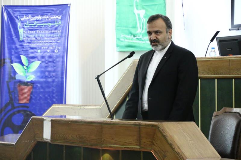 حفاظت از محیط زیست باید به گفتمان عمومی تبدیل شود