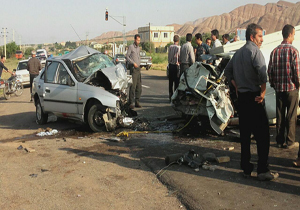 تصادف دلخراش پژو 405 با وانت در گیلوان + فیلم