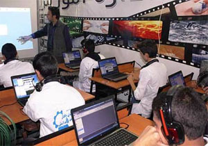 آموزش اپلیکیشن نویسی به ۱۲ میلیون دانش آموز