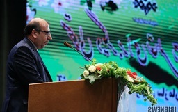 اخگری: سرافراز بنیانگذار تلویزیون برون مرزی در کشور است