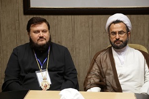 تنها راهبرد صلح در جهان گفتگو بین ادیان است