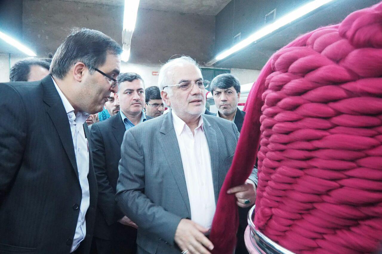 شتاب در چرخش چرخ های کارخانه اکریلتاب+ تصاویر