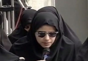 شعرخوانی مریم حیدرزاده در حضور رهبر انقلاب + فیلم