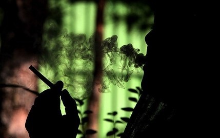 زنان و دور باطل گرفتار در اعتیاد