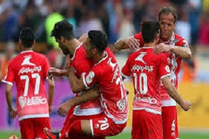 2گل، سه امتیاز، یک دنیا حاشیه / پرسپولیس با تاخیر دومین استقلال را قربانی کرد