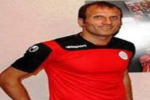 بنگر: براى مسئولان فوتبال متأسف هستم