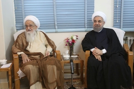 روحاني با آيت الله صافی گلپايگانی ديدار کرد روحاني با آيت الله صافی گلپايگانی ديدار کرد