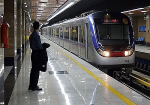 &laquo;آدامس&raquo; بلای جان مترو تهران