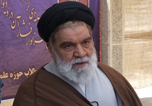 چرا خداوند که به همه امور آگاه است، انسان را امتحان می‌کند؟