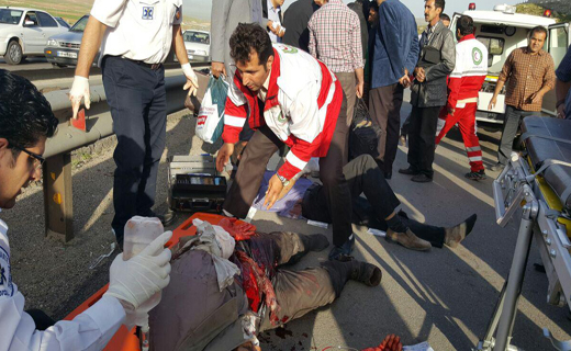 واژگونی خونین مینی بوس در جاده کرمانشاه 10 مجروح بجای گذاشت