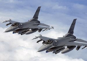 جنگنده f-16 جان یک بیمار را نجات داد! +تصاویر