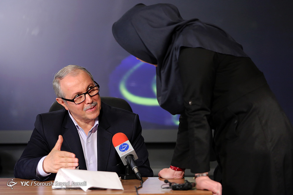 وکیل&zwnj;الدوله نیستیم، درد مشترک داریم/ برخی از فقدان اتحاد مسئولان آش را با جایش از کشور بردند/ به برادر کوچکم اقتدا می&zwnj;کنم