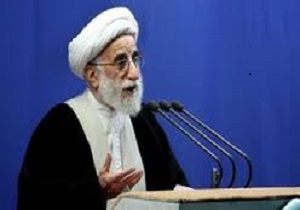 آیت الله جنتی کتابخانه خود را به کتابخانه حضرت معصومه(س) اهدا کرد