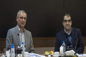 سهم 1000 میلیارد تومانی خیرین سلامت در سال 94/عقب ماندگی های حوزه سلامت با مشارکت مردم جبران می شود