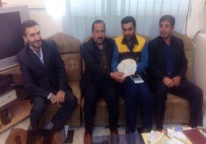 پستچی که رسم امانتداری را به جا آورد