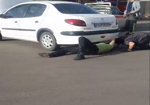 از خود سوزی زن جوان تا مزاحم بی تالک در یک کلیک