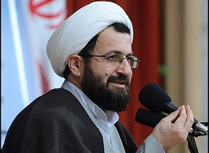 دوری از فرهنگ مقاومت، افراد را نیازمند ارتباط با امریکا می کند