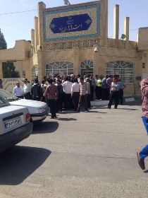 تجمع مرغ داران یزدی مقابل استانداری